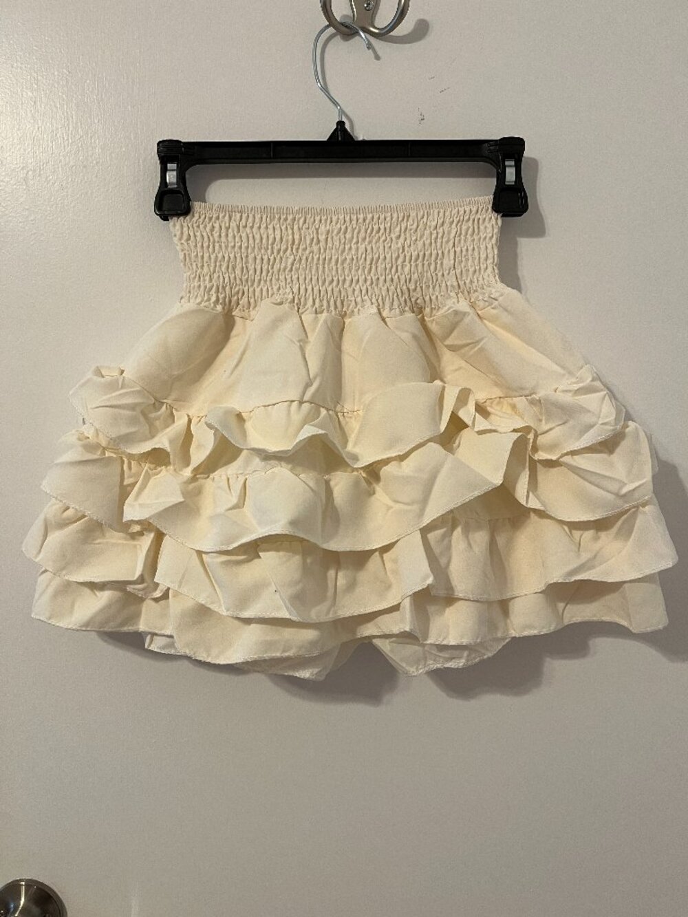 Cream Flirty skort Size 1